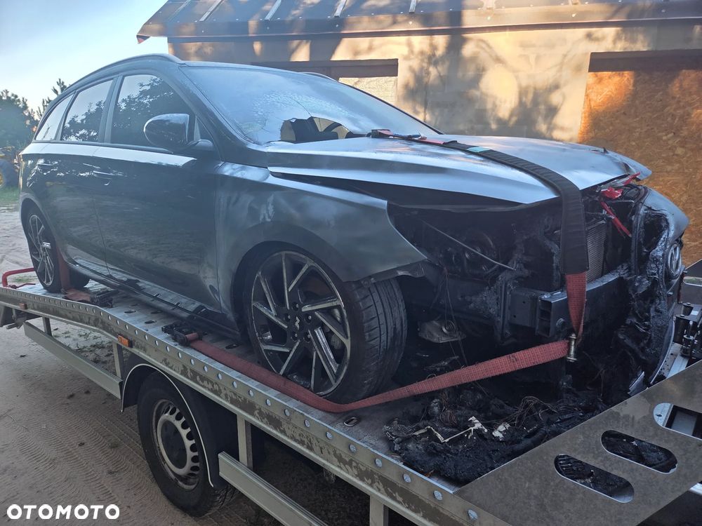 Hyundai i30 1.5 T-GDI 48V-Hybrid EDITION 30+ - 4