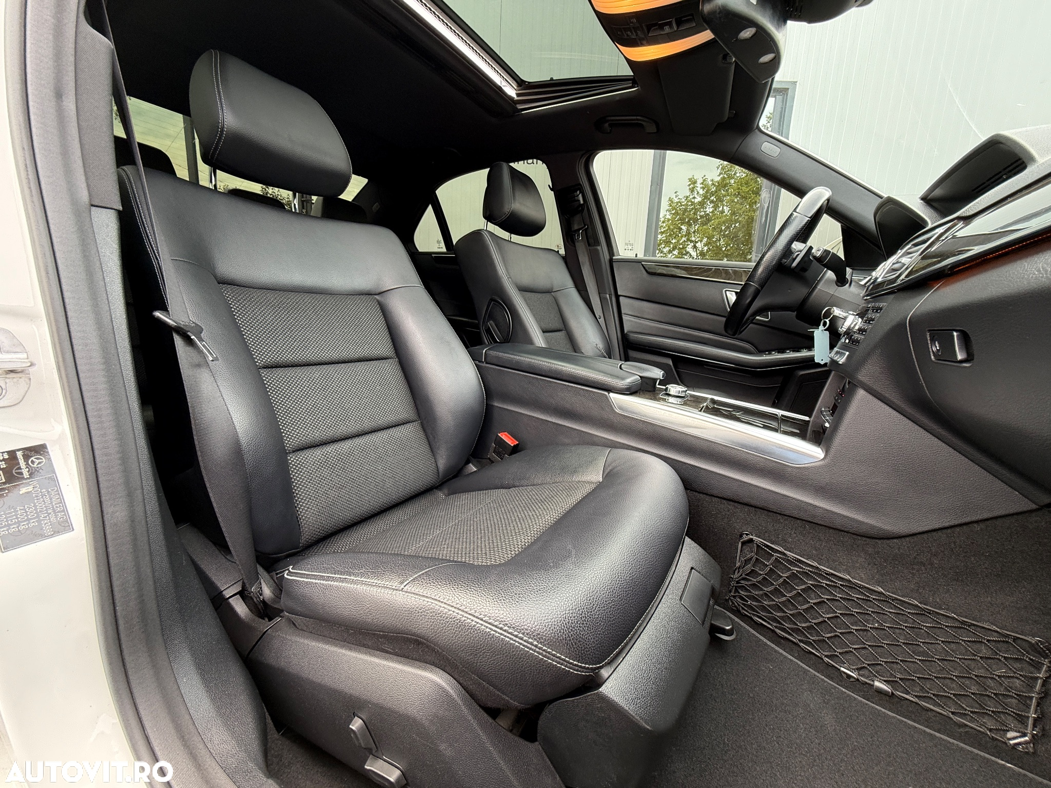 Mercedes-Benz E 220 BlueTEC 9G-TRONIC Avantgarde - 23