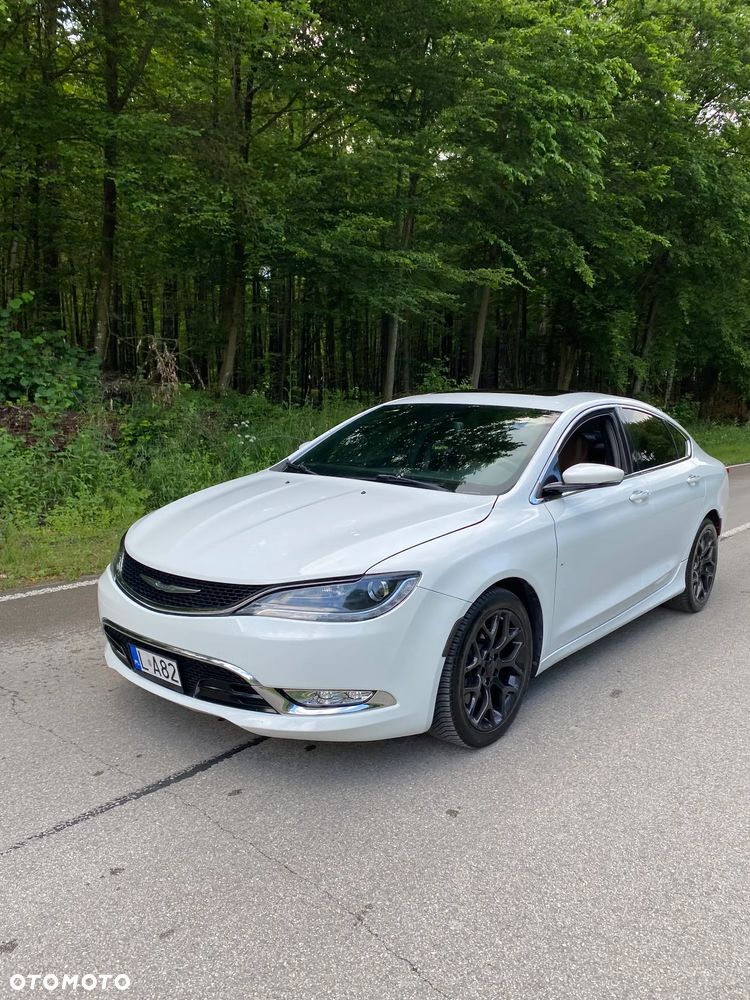 Chrysler 200 - 5