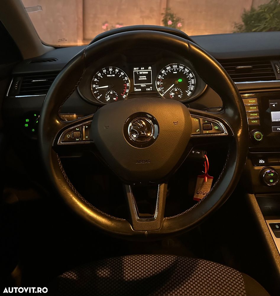 Skoda Octavia - 8