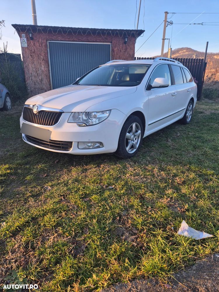 Skoda Superb 2.0 TDI DSG Elegance - 2