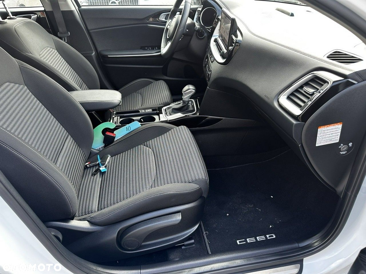 Kia Ceed 1.6 GDI PHEV L Business Line DCT - 14