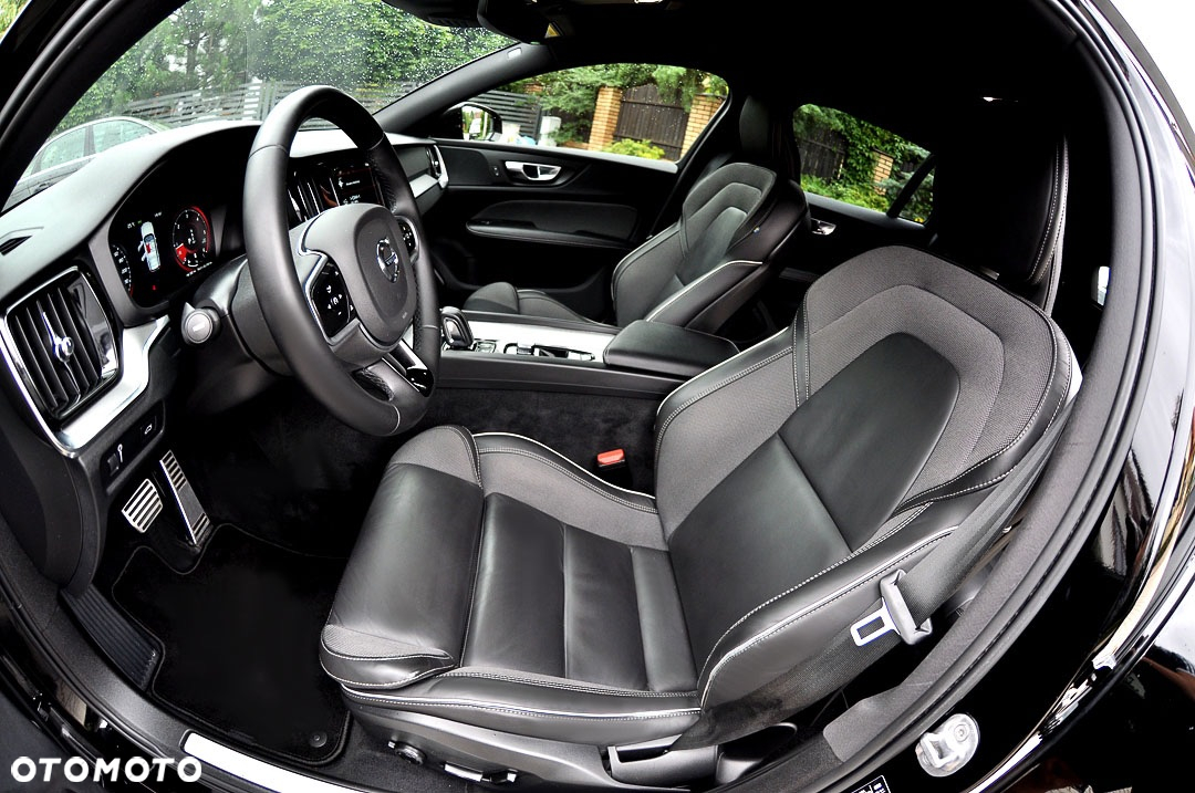 Volvo V60 B4 D Geartronic RDesign - 24
