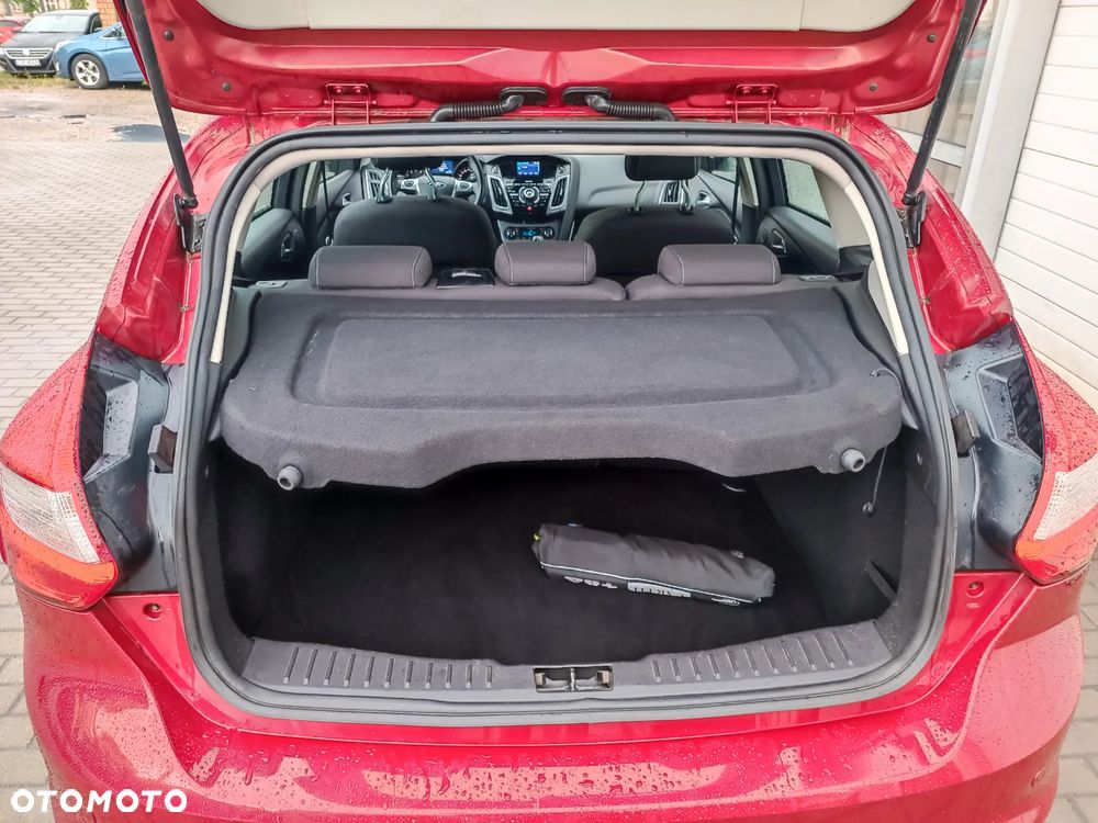 Ford Focus 1.6 EcoBoost Titanium - 28