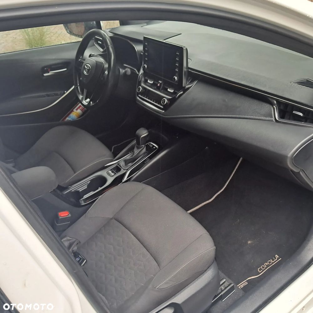Toyota Corolla - 16