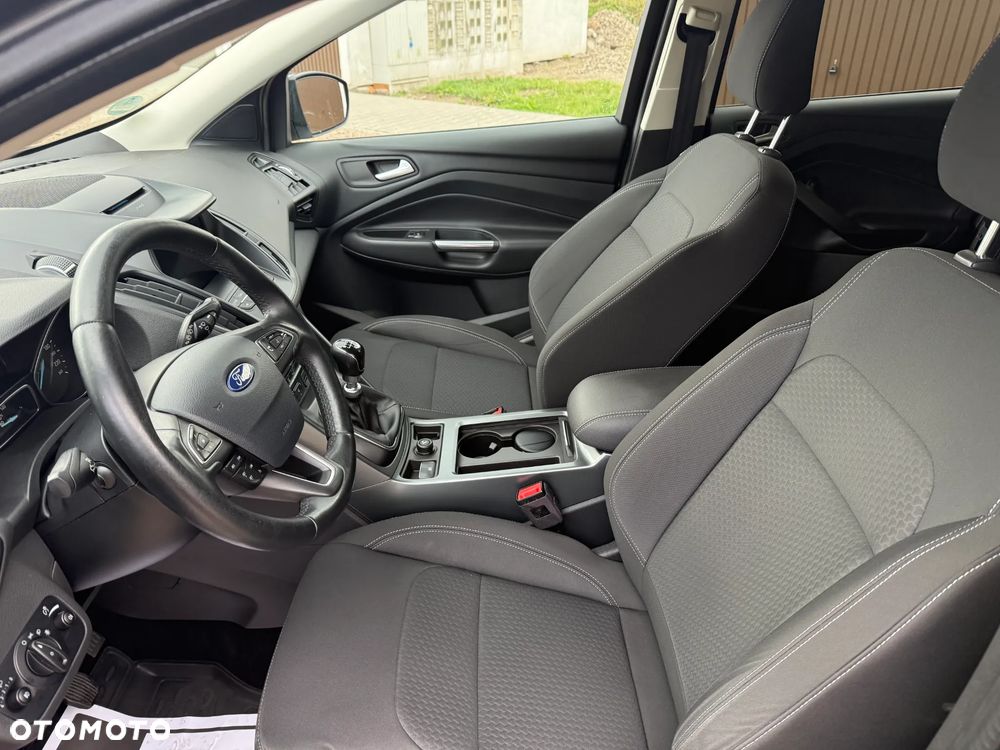 Ford Kuga 1.5 EcoBoost 2x4 Titanium - 22