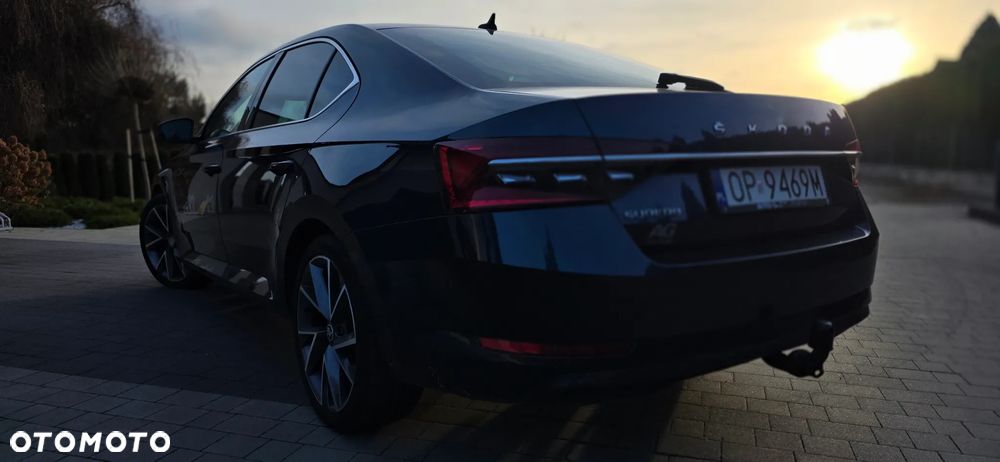 Skoda Superb 2.0 TSI Ambition DSG - 11