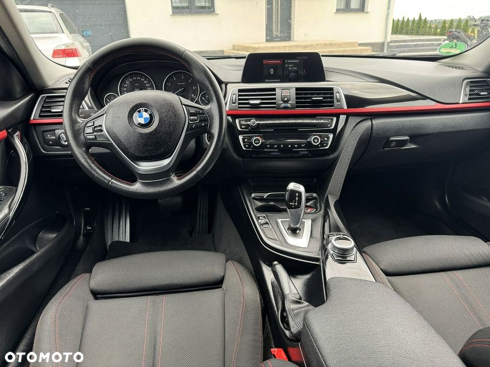 BMW Seria 3 318d Sport Line - 21