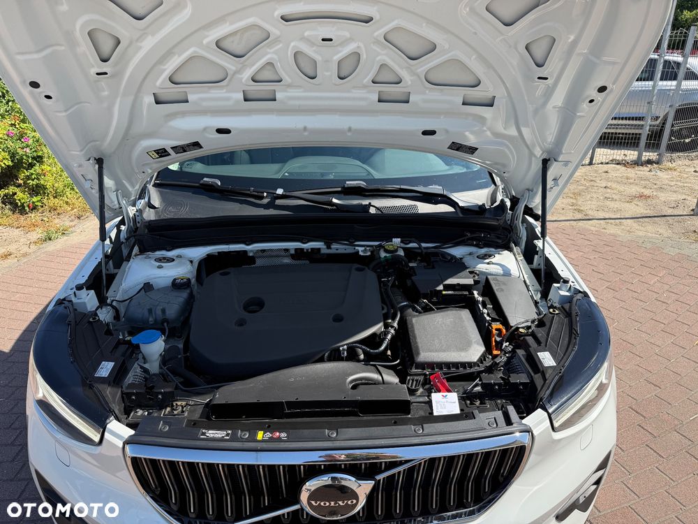 Volvo XC 40 B5 B AWD Ultimate Bright - 23