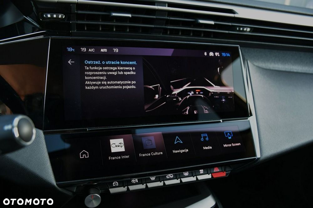 Peugeot 308 1.6 Hybrid PHEV Allure Pack EAT8 - 35