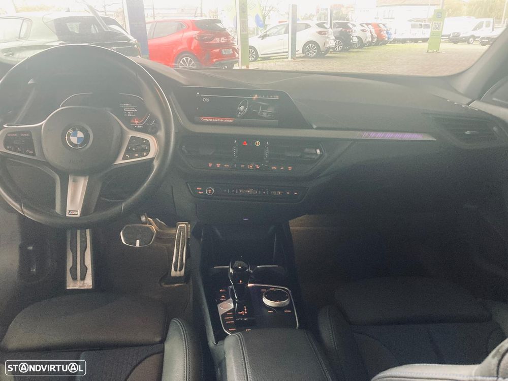 BMW 116 d Pack Desportivo M Auto - 11