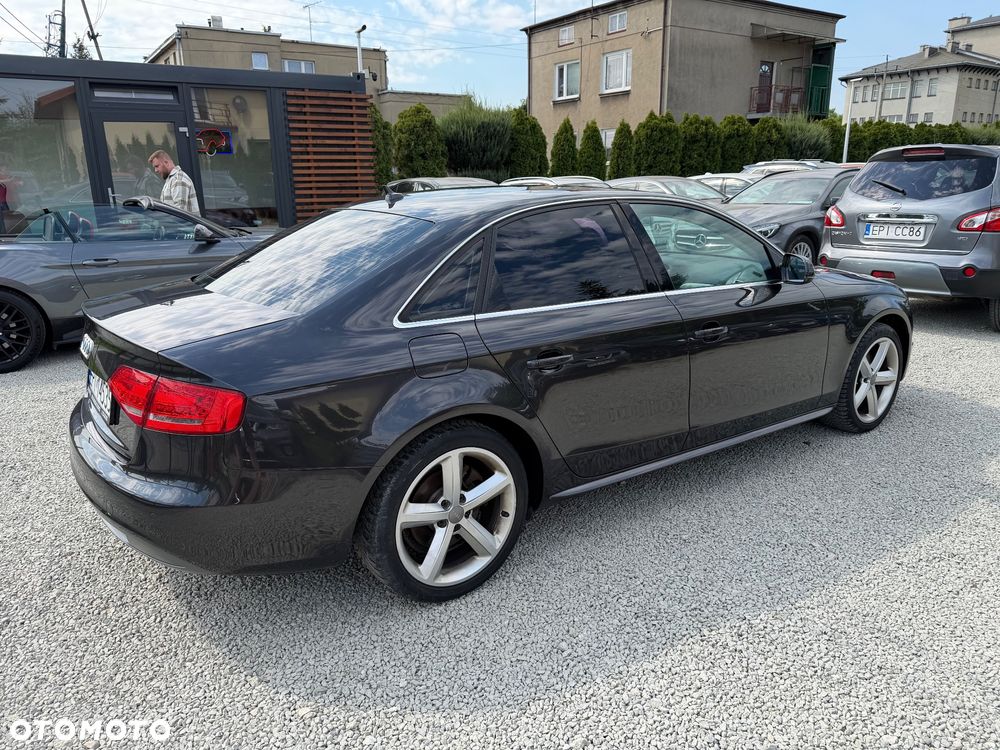 Audi A4 Limousine - 20