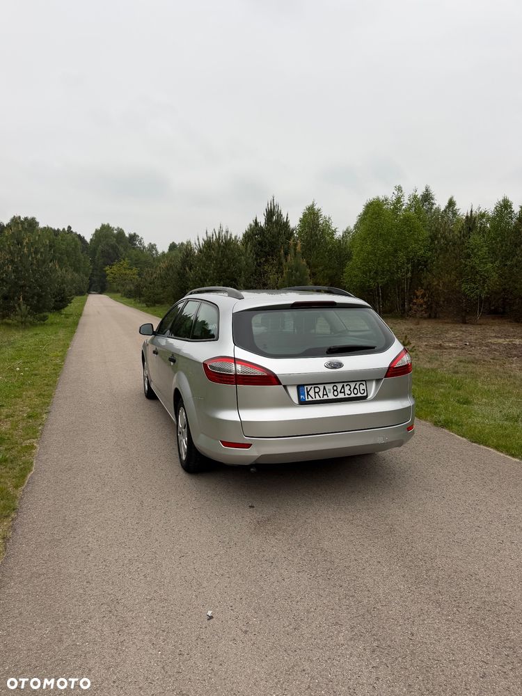 Ford Mondeo 1.8 TDCi Ambiente - 6