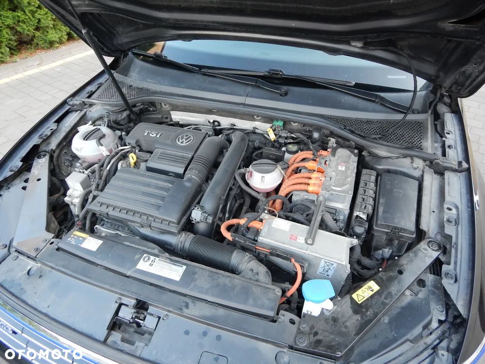Volkswagen Passat - 22