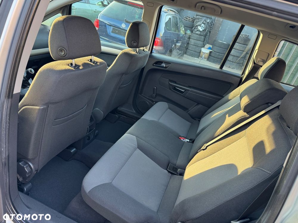 Opel Zafira 1.7 CDTI - 18