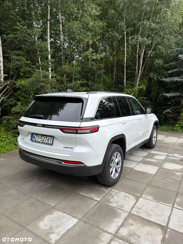 Jeep Grand Cherokee - 11