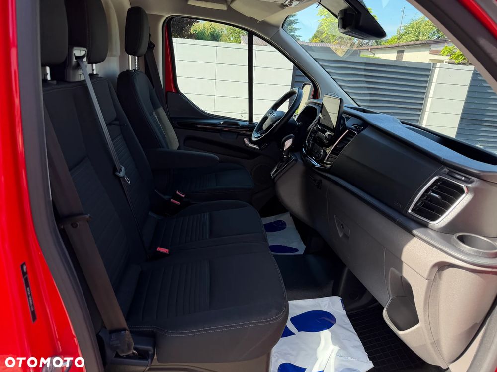 Ford TRANSIT CUSTOM - 11