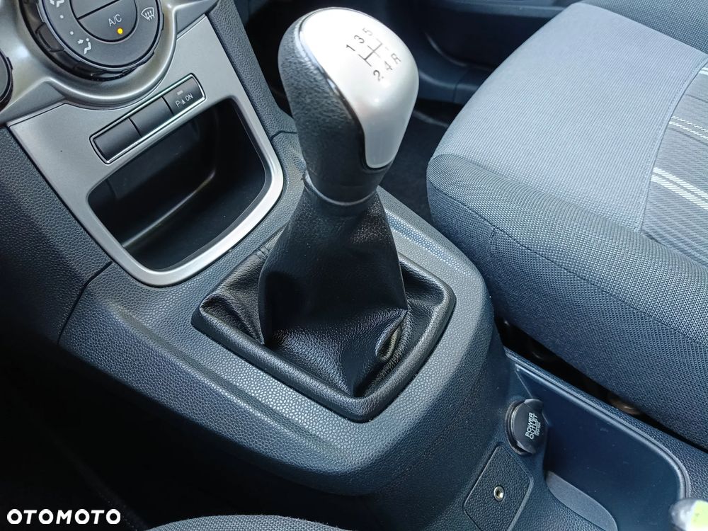 Ford Fiesta 1.25 Celebration - 16