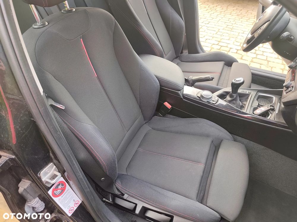 BMW Seria 1 120d Sport Line - 16