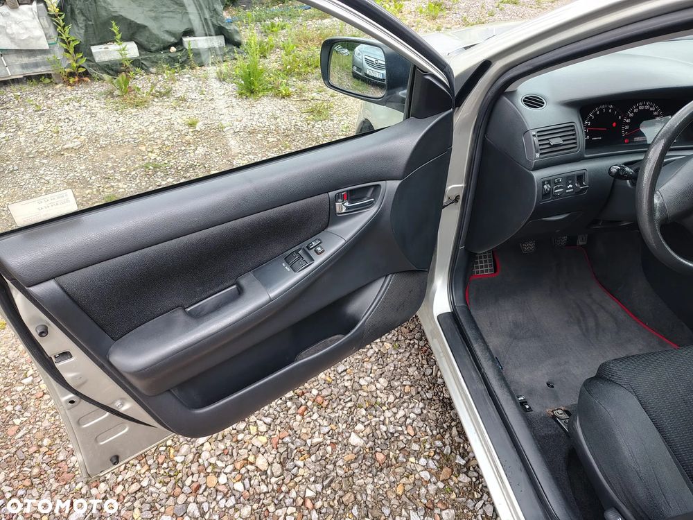 Toyota Corolla 1.6 VVT-i Terra Polaris - 12