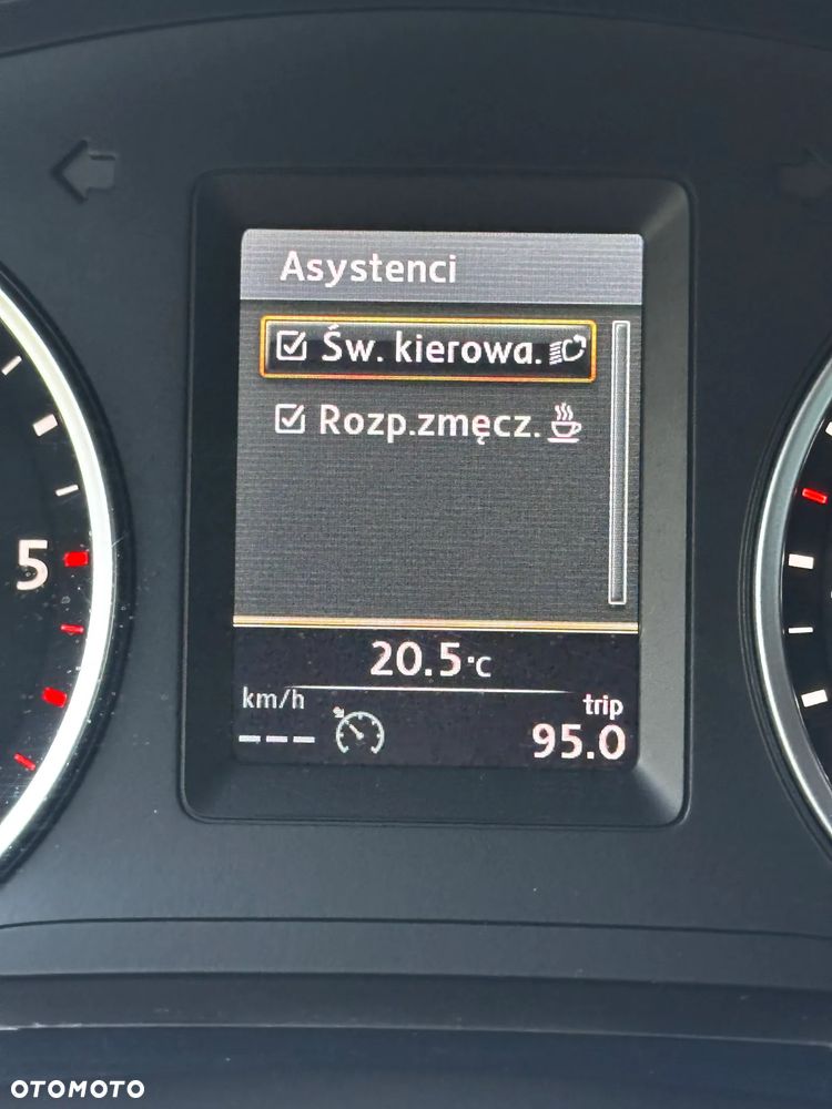 Volkswagen Tiguan - 20