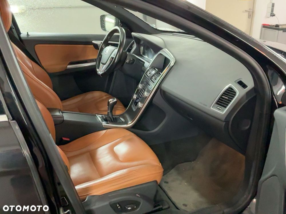 Volvo XC 60 D3 Summum - 10