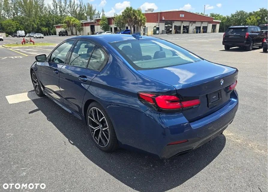 BMW Seria 5 530i xDrive M Sport Edition - 5