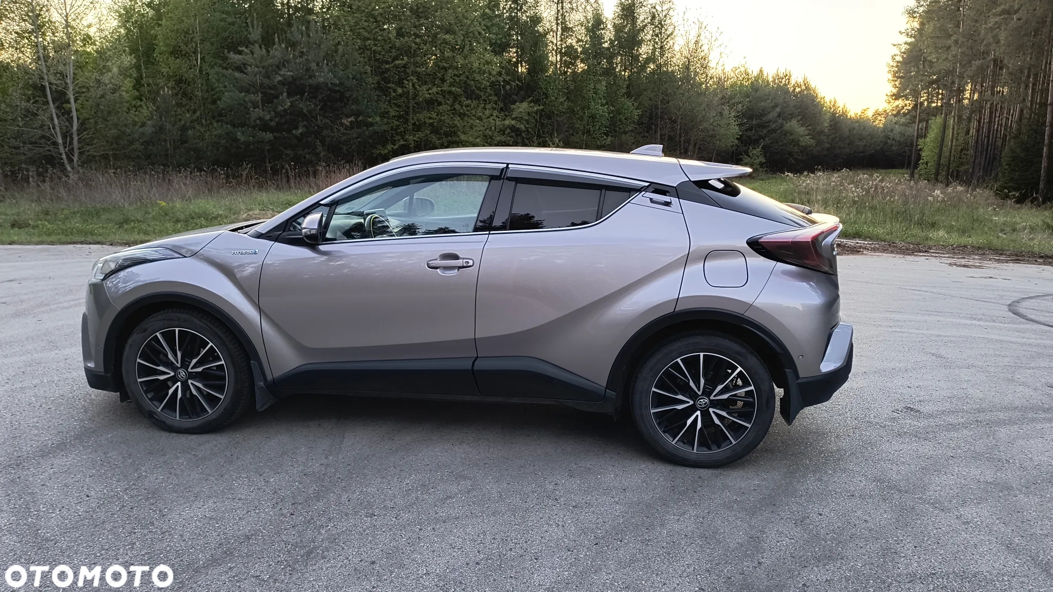 Toyota C-HR - 6