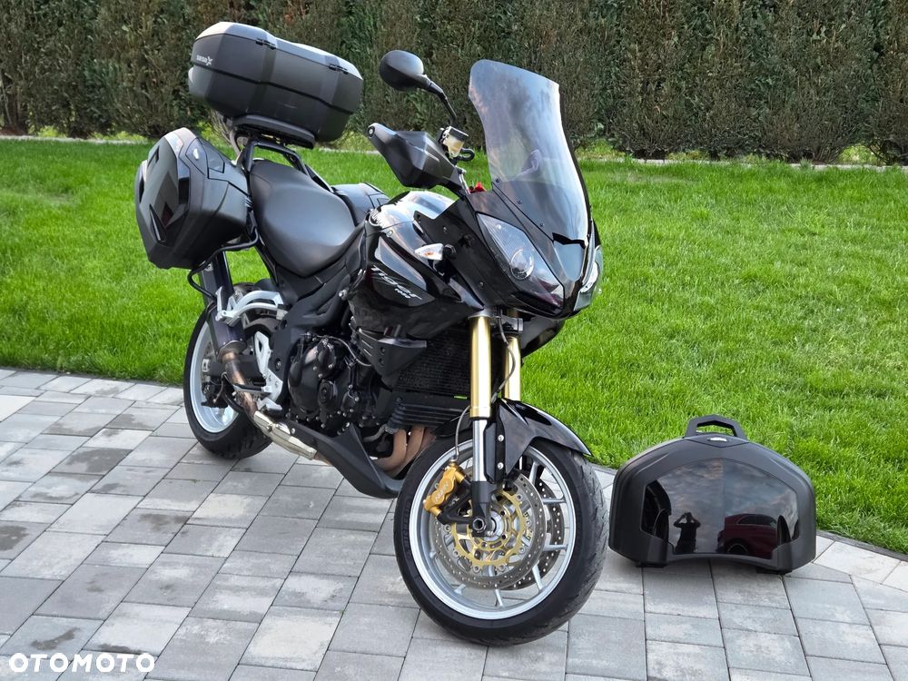 Triumph Tiger - 1