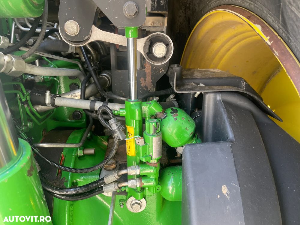 John Deere 6250R - 11