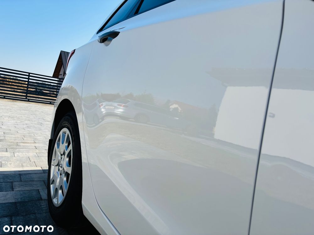 Hyundai i30 1.6 Classic + - 8