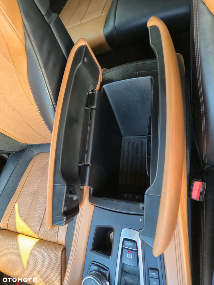 BMW X6 xDrive50i - 25