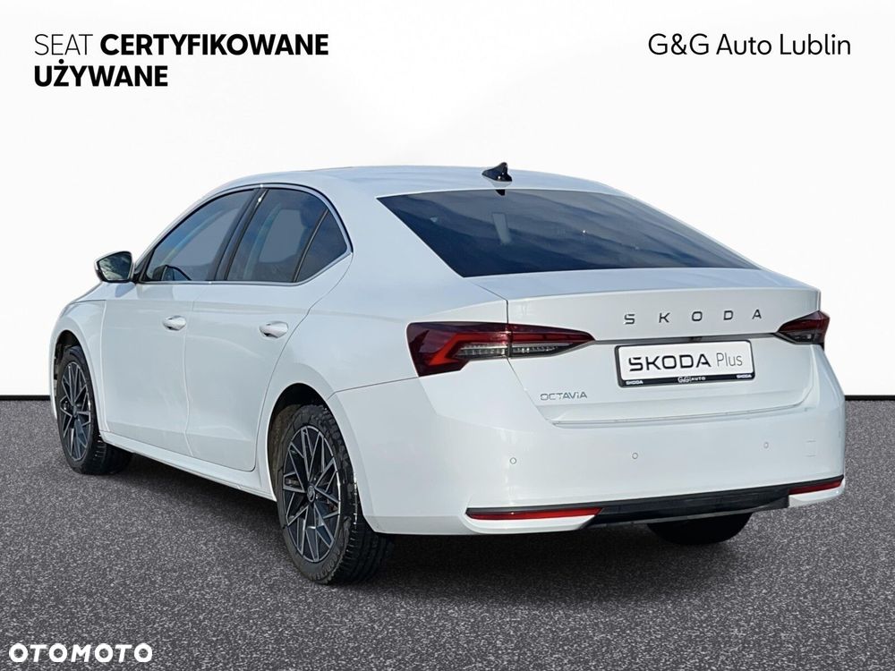 Skoda Octavia 2.0 TDI Selection DSG - 4