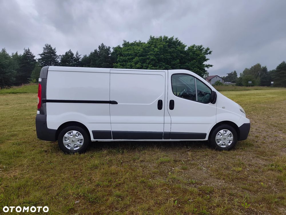Renault Trafic - 12