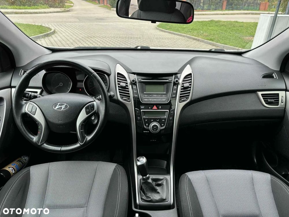 Hyundai i30 1.6 CRDi BlueDrive Classic + - 29