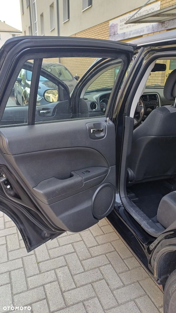 Dodge Caliber 2.0 SXT - 17