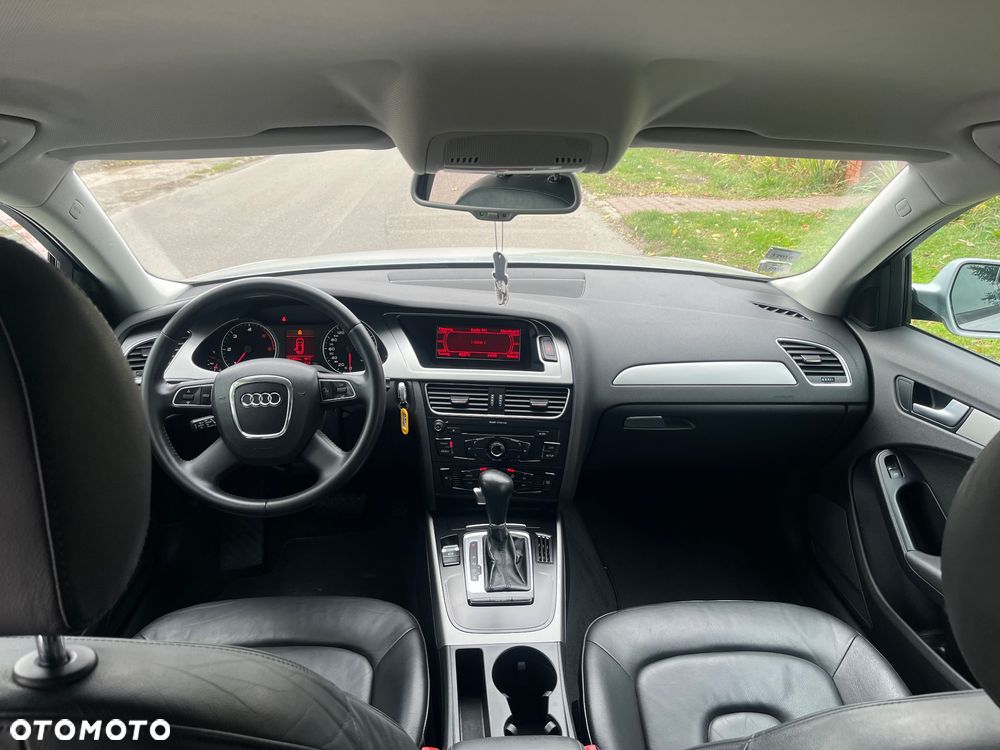 Audi A4 Avant - 16