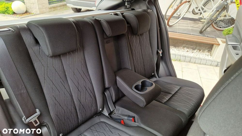 Mitsubishi Eclipse Cross - 14