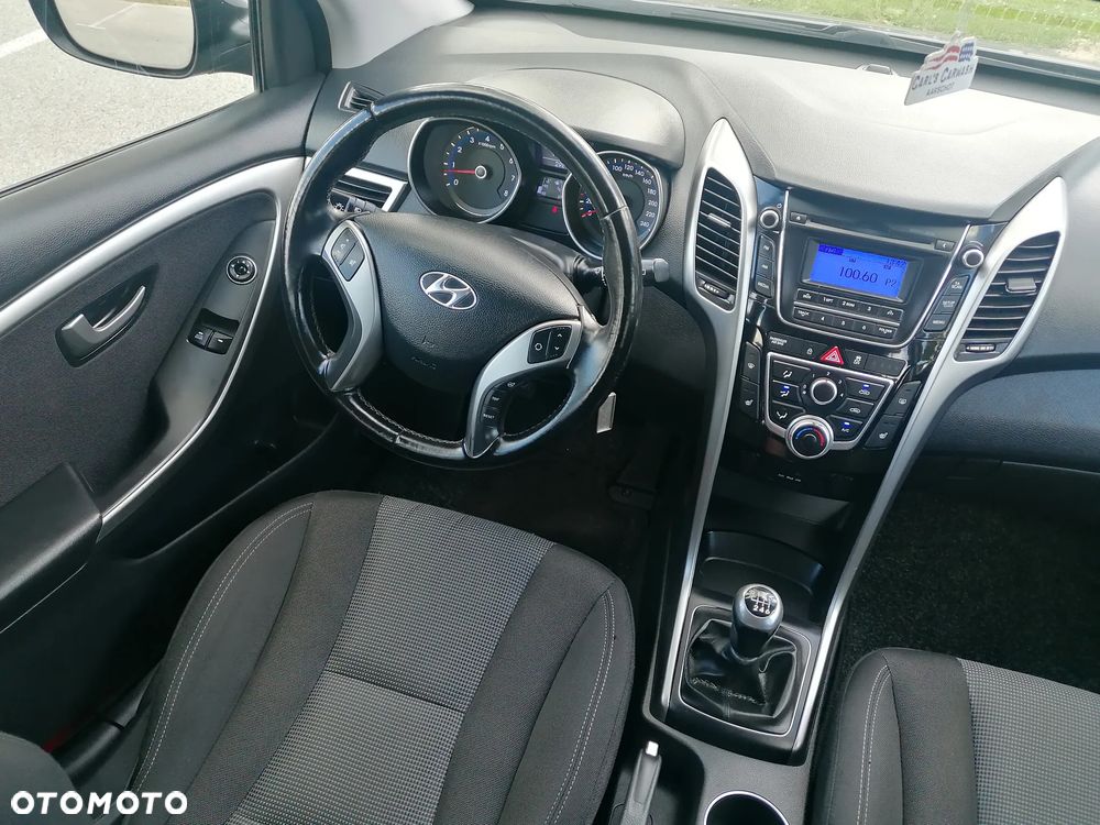 Hyundai i30 1.4 Comfort - 13