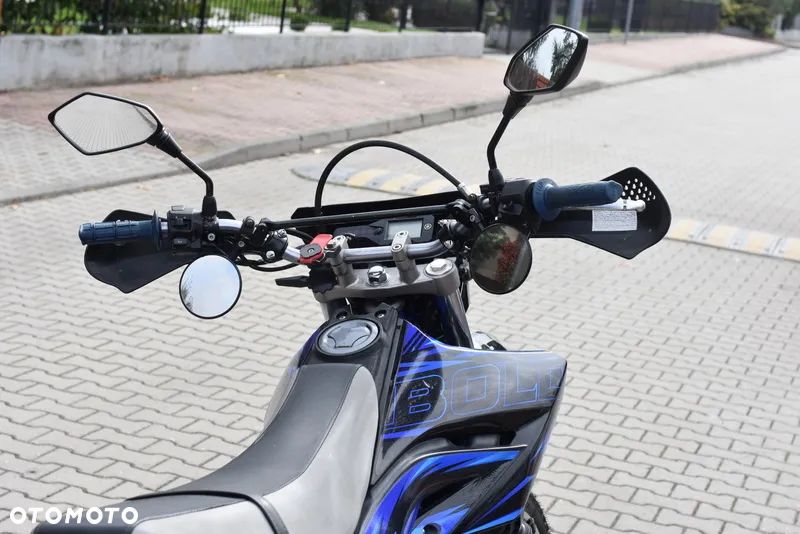 Yamaha WR - 19