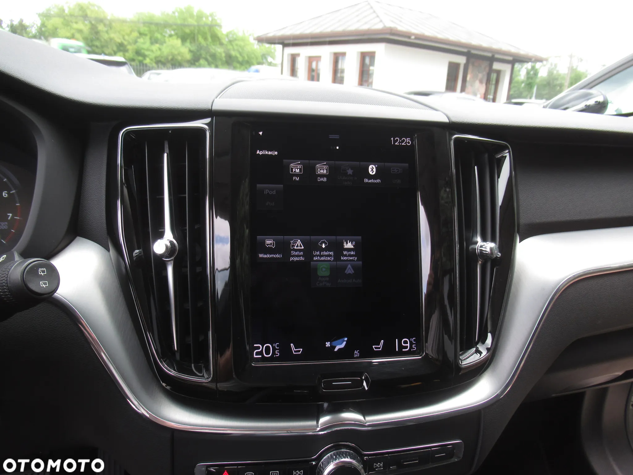 Volvo XC 60 B4 B Momentum - 19