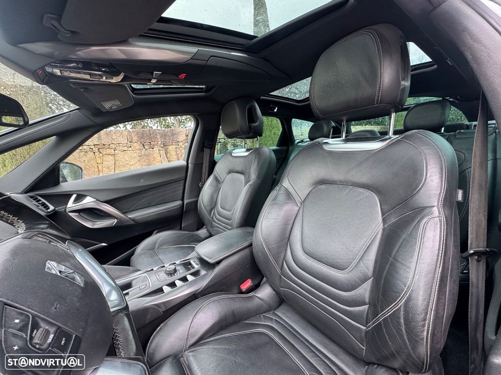 Citroën DS5 e-HDi 110 EGS6 SoChic - 12