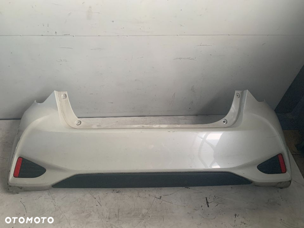 TOYOTA  YARIS 18R ZDERZAK TYŁ
