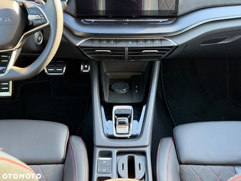Skoda Octavia 2.0 TSI RS DSG - 17