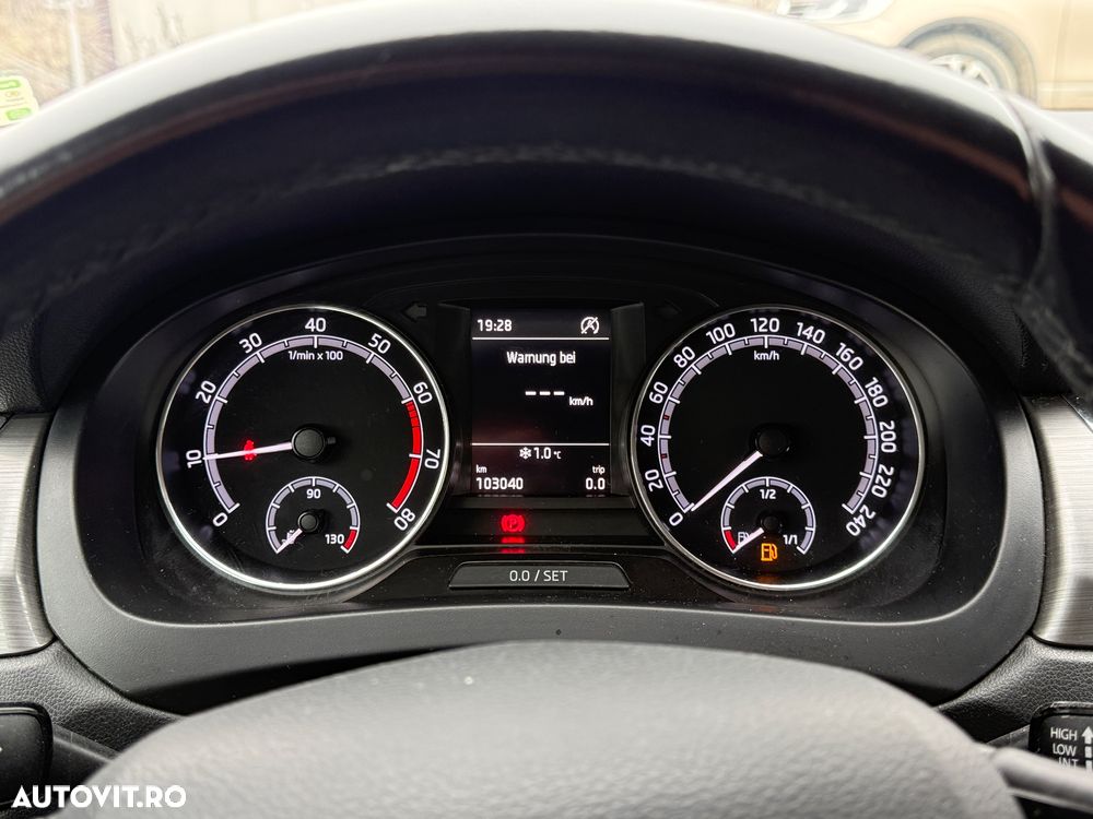 Skoda RAPID 1.0 TSI Style - 10