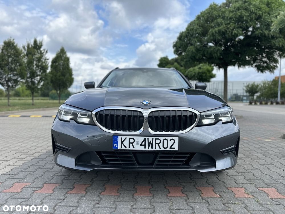 BMW Seria 3 318i Advantage sport - 32