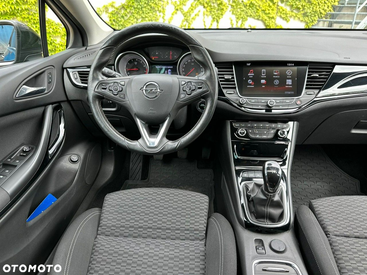 Opel Astra 1.6 Turbo Start/Stop Sports Tourer 120 Jahre - 18