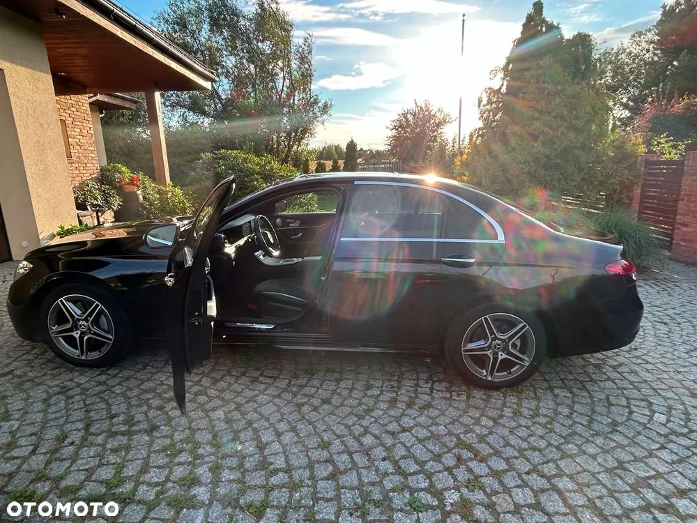 Mercedes-Benz Klasa E 220 d 4-Matic 9G-TRONIC - 9