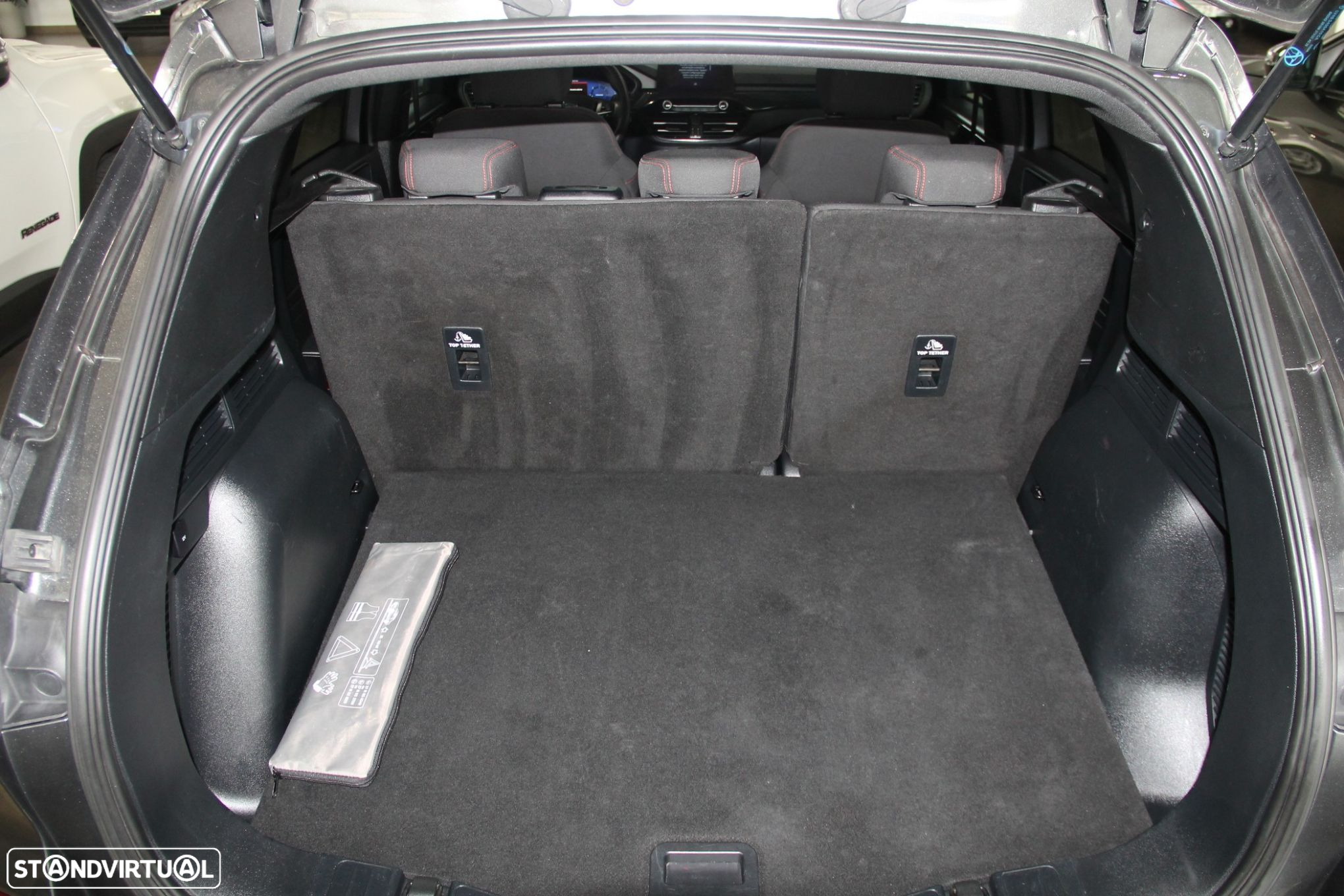 Ford Kuga 1.5 TDCi EcoBlue ST-Line - 6
