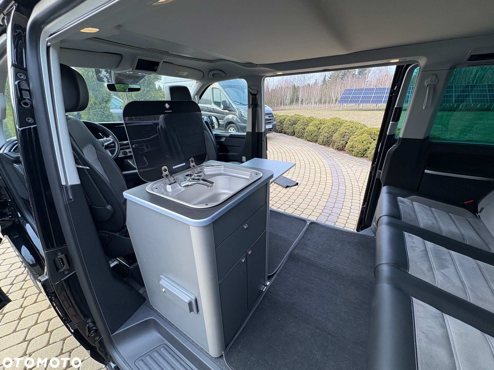 Volkswagen California - 11